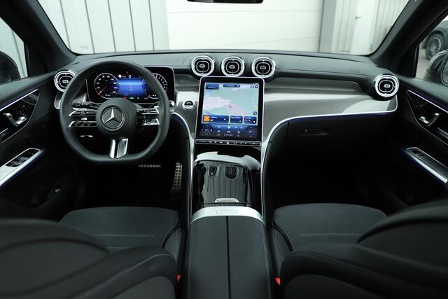 Mercedes-Benz GLC-KLASSE 400e AMG 381PK 4-Matic | Distronic | Pano | Keyles-go | Memory | Sfeerverlichting | Trekhaak | Multi-beam | 2023.