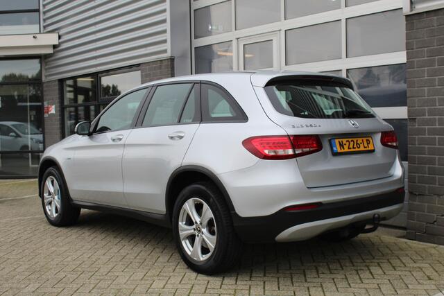 Mercedes-Benz GLC-KLASSE 350e 4MATIC Business / Plug-in Hybrid / Camera