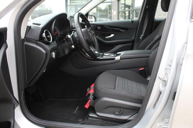 Mercedes-Benz GLC-KLASSE 350e 4MATIC Business / Plug-in Hybrid / Camera