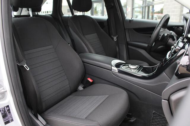 Mercedes-Benz GLC-KLASSE 350e 4MATIC Business / Plug-in Hybrid / Camera