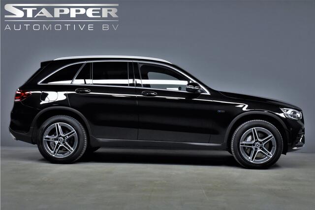 Mercedes-Benz GLC-KLASSE 300e 4MATIC 320pk AMG-Line Virtual/Carplay/Camera/Alcantara/Leer/Navi/Led/Stoelverw./Lmv19''