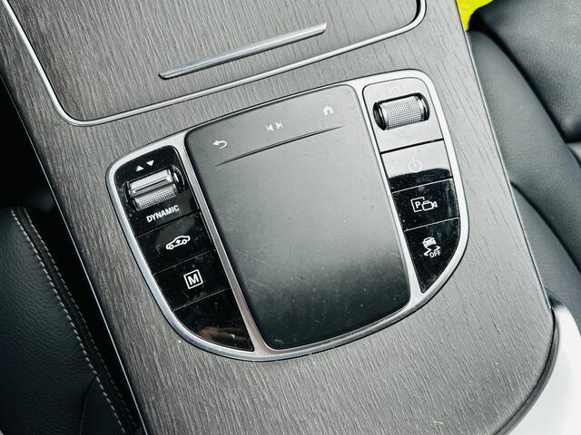 Mercedes-Benz GLC-KLASSE Coupé 300e AMG // Luchtvering // Burmester // Schuifdak // 360 Camera // Memory Stoelen // MultiBeam LED // Air Balance pakket