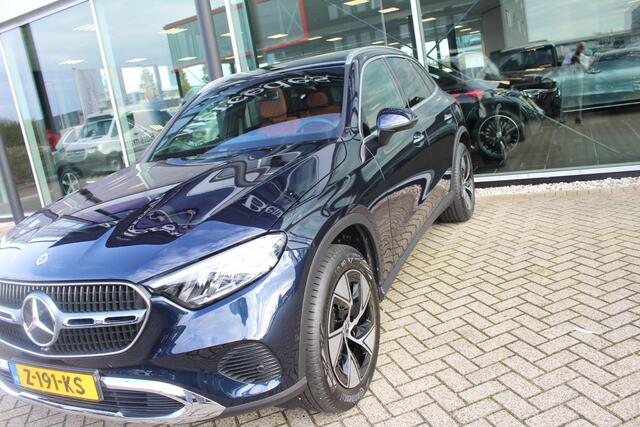 Mercedes-Benz GLC-KLASSE 300e 4MATIC Luxury Line Panorama dak