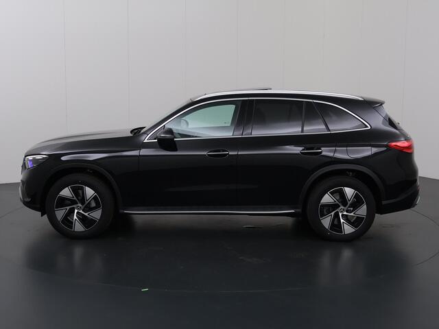 Mercedes-Benz GLC-KLASSE 300e 4MATIC Luxury Line Panoramadak | Digital Light | Trekhaak | Memory | Sfeerverlichting