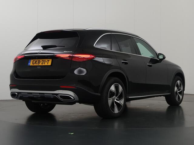 Mercedes-Benz GLC-KLASSE 300e 4MATIC Luxury Line Panoramadak | Digital Light | Trekhaak | Memory | Sfeerverlichting