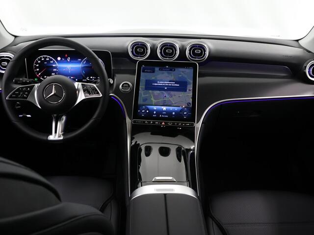 Mercedes-Benz GLC-KLASSE 300e 4MATIC Luxury Line Panoramadak | Digital Light | Trekhaak | Memory | Sfeerverlichting