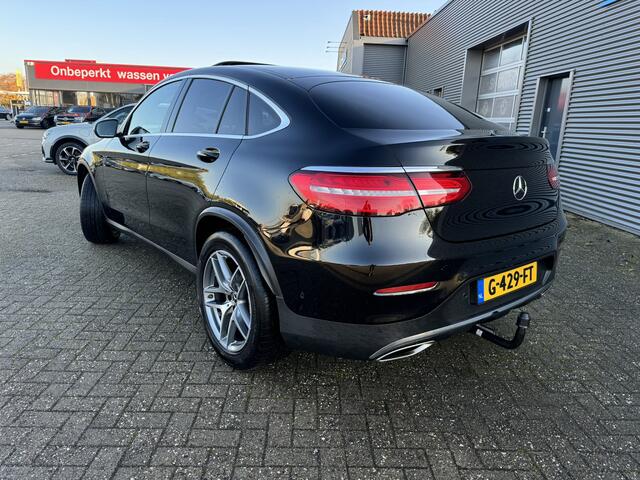 Mercedes-Benz GLC-KLASSE Coupé 300 245 PK 4MATIC AMG Line Schuif-/Kanteldak Distronic Lederen interieur Luchtvering Trekhaak Keyless Start DAB