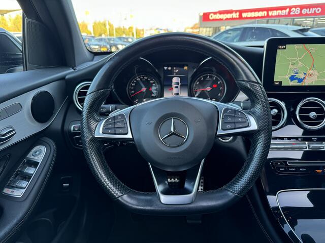Mercedes-Benz GLC-KLASSE Coupé 300 245 PK 4MATIC AMG Line Schuif-/Kanteldak Distronic Lederen interieur Luchtvering Trekhaak Keyless Start DAB