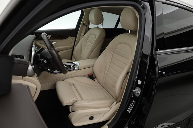 Mercedes-Benz GLC-KLASSE Coupé 250 4MATIC AMG | Schuifdak | Leder | Camera | 20''