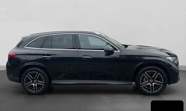 Mercedes-Benz GLC-KLASSE 300e 4MATIC AMG Line Airmatic Distronic Head-Up Memory Burmester Panoramadak Trekhaak
