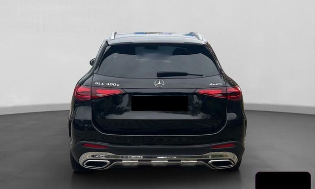 Mercedes-Benz GLC-KLASSE 300e 4MATIC AMG Line Airmatic Distronic Head-Up Memory Burmester Panoramadak Trekhaak