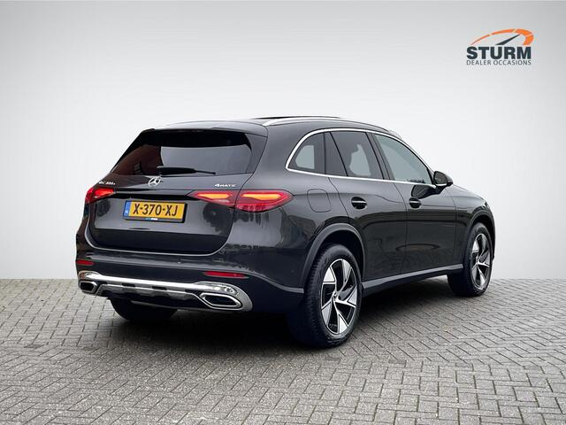 Mercedes-Benz GLC-KLASSE 300e 4MATIC Luxury Line NL-Auto | Panoramadak | Sfeerverlichting | Contourstoelen | 360° Camera | Stoelverwarming + Ventilatie | Adapt. Cruise Control | Rijklaarprijs!