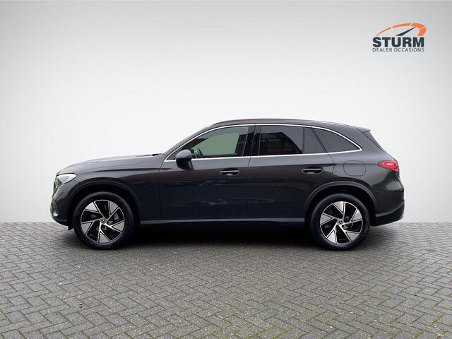 Mercedes-Benz GLC-KLASSE 300e 4MATIC Luxury Line NL-Auto | Panoramadak | Sfeerverlichting | Contourstoelen | 360° Camera | Stoelverwarming + Ventilatie | Adapt. Cruise Control | Rijklaarprijs!