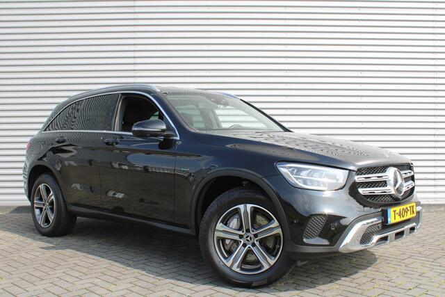 Mercedes-Benz GLC-KLASSE 300e 4MATIC | Plug-in | 320PK | Adap. Cruise | Rondom camera | 18" LM | Parkeerpakket |