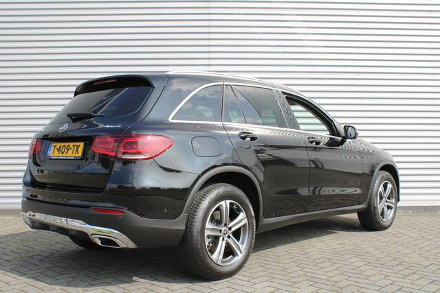 Mercedes-Benz GLC-KLASSE 300e 4MATIC | Plug-in | 320PK | Adap. Cruise | Rondom camera | 18" LM | Parkeerpakket |