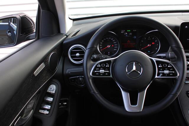 Mercedes-Benz GLC-KLASSE 300e 4MATIC | Plug-in | 320PK | Adap. Cruise | Rondom camera | 18" LM | Parkeerpakket |