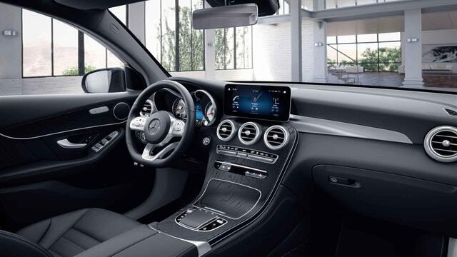 Mercedes-Benz GLC-KLASSE Coupé 300e 4MATIC Business Solution AMG | Schuifdak | Sfeerverlichting | Night | Multibeam |