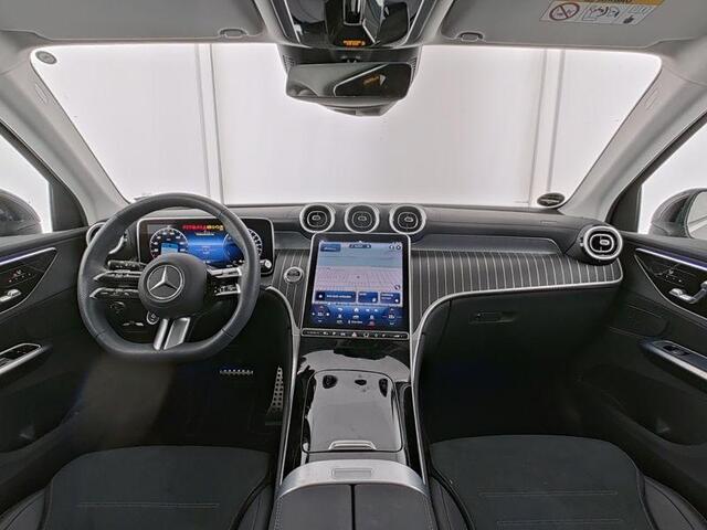 Mercedes-Benz GLC-KLASSE 300e 4MATIC AMG Line | Panoramadak | Trekhaak | Rij assistentie |