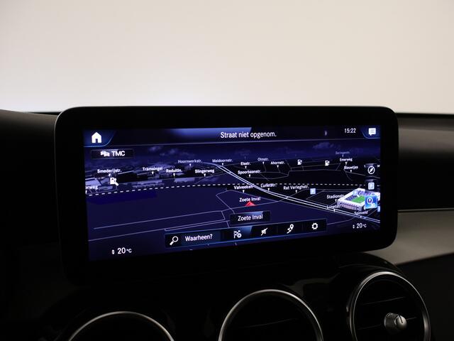 Mercedes-Benz GLC-KLASSE 300 e 4-MATIC Business Solution AMG | Dode Hoek Ass | Parkeerpakket met Camera | Sfeerverlichting | LED verlichting | Navigatie | Inclusief 24 maanden MB Certified garantie voor Europa.