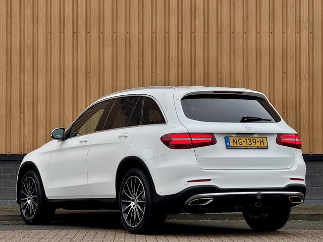 Mercedes-Benz GLC-KLASSE 250 4MATIC Prestige | AMG Pakket | Elektrische Achterklep | 20" Lichtmetaal | Camera | Adaptieve Cruise Control | Lane Assist | Navigatie | Stoelverwarming | Trekhaak |