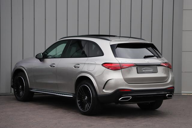 Mercedes-Benz GLC-KLASSE 300e AMG 4-Matic Aut9 | Pano | Keyles | Massage | Stoelkoeling | Distronic | Digital-light | Stuurwielverwarming | 2023.