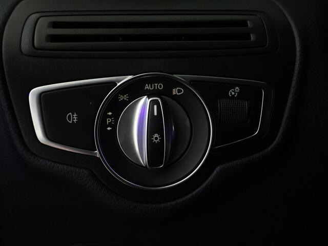 Mercedes-Benz GLC-KLASSE 300 e Plug-In Hybride | Burmester | Panoramadak | Memory Stoelen | Multibeam LED | Trekhaak | Distronic | Navigatie | Inclusief 24 maanden MB Certified garantie voor Europa.