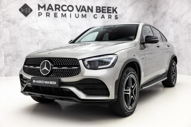 Mercedes-Benz GLC-KLASSE Coupé 300e 4MATIC Premium+ AMG | Schuifdak | E-Trekhaak | Memory | Carbon