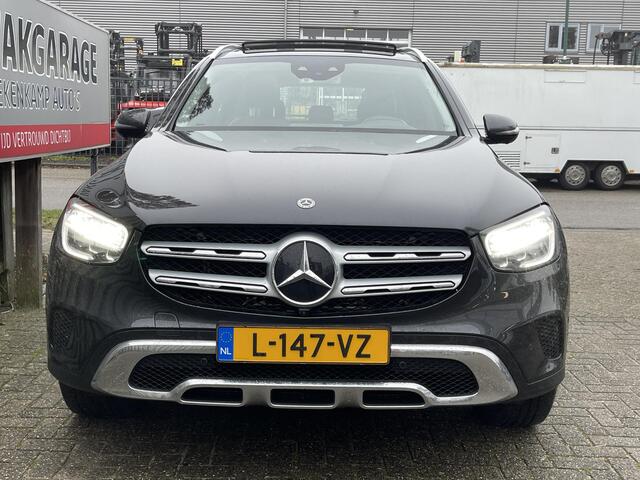 Mercedes-Benz GLC-KLASSE 300e 4MATIC Premium Plus 19"/Panoramadak/Dodehoek/Adaptieve cruise/Keyless/Head-up/Camera/Elektrische klep
