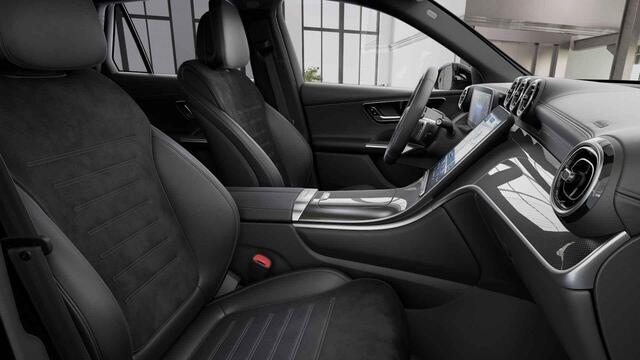 Mercedes-Benz GLC-KLASSE 300e 4MATIC AMG Line | AMG | Panoramadak | Trekhaak |