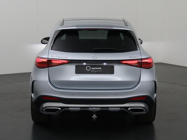 Mercedes-Benz GLC-KLASSE 300e 4MATIC Sport Edition Panoramadak | Premium plus! | Trekhaak | Rij ass pakket | 20 inch LM | Night pakket