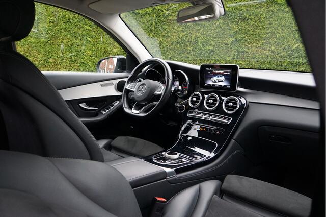 Mercedes-Benz GLC-KLASSE GLC 300 4MATIC AMG line | Distronic