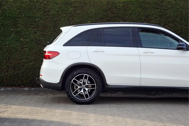 Mercedes-Benz GLC-KLASSE 250 4MATIC AMG Line | Distronic Trekhaak Night