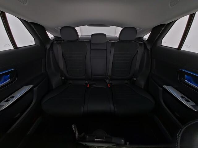 Mercedes-Benz GLC-KLASSE Coupé 300 e 4MATIC AMG Plug-In Hybride | AMG Styling | 20 Inch AMG Velgen | Stuur en Stoelverwarming | Burmester® 3D-Surround sound system | Rijassistentiepakket plus | Inclusief 24 maanden MB Certified garantie voor Europa.