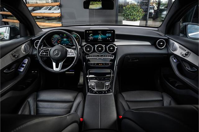 Mercedes-Benz GLC-KLASSE Coupé 300e 4MATIC Premium - Panorama | Burmester | Elek. Trekhaak | Stoelkoeling & Massage | ACC