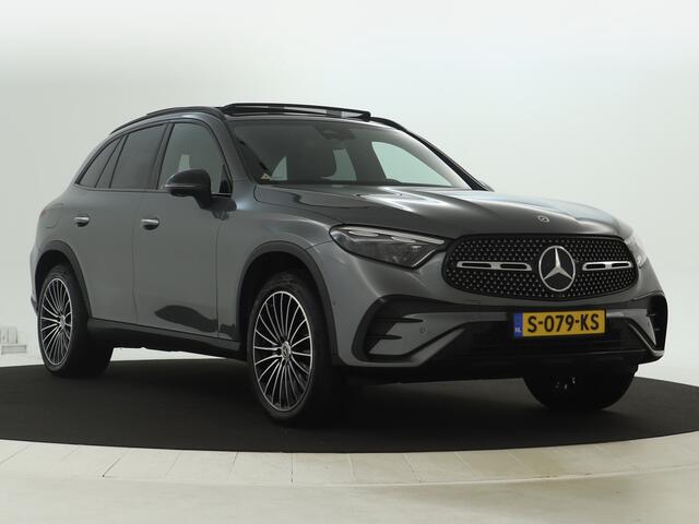 Mercedes-Benz GLC-KLASSE 300 e 4-Matic AMG Premium | Night pakket | Panorama schuif/kanteldak | Zwart leder | 20 inch Multispaaks | Digital LED Light | Memory pakket | 360 camera | Inclusief 24 maanden MB Certified garantie voor Europa.