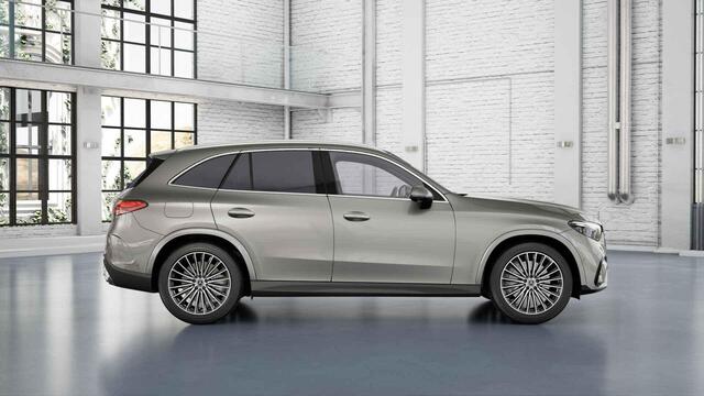 Mercedes-Benz GLC-KLASSE 300e 4MATIC AMG Line | Panoramadak | Trekhaak | 360 camera | Stuurverwarming | Digital Light |