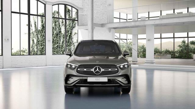 Mercedes-Benz GLC-KLASSE 300e 4MATIC AMG Line | Panoramadak | Trekhaak | 360 camera | Stuurverwarming | Digital Light |