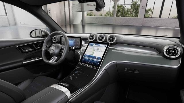 Mercedes-Benz GLC-KLASSE 300e 4MATIC AMG Line | Panoramadak | Trekhaak | 360 camera | Stuurverwarming | Digital Light |