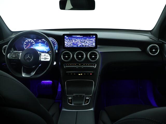 Mercedes-Benz GLC-KLASSE Coupé 300 e Business Solution AMG | 360°-camera | Schuifdak | Nightpakket | Sfeerverlichting | Inclusief 24 maanden MB Certified garantie voor Europa.