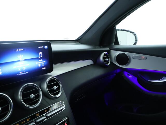 Mercedes-Benz GLC-KLASSE Coupé 300 e Business Solution AMG | 360°-camera | Schuifdak | Nightpakket | Sfeerverlichting | Inclusief 24 maanden MB Certified garantie voor Europa.