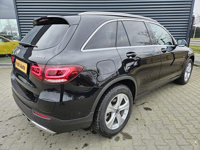 Mercedes-Benz GLC-KLASSE 300e 4MATIC AMG Plug In Hybrid 320pk Dealer O.H |PHEV | Adaptive Cruise | Head Up | Multibeam LED | Sfeerverlichting | Camera | Apple Carplay | 19"L.M |