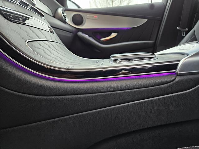 Mercedes-Benz GLC-KLASSE 300e 4MATIC AMG Plug In Hybrid 320pk Dealer O.H |PHEV | Adaptive Cruise | Head Up | Multibeam LED | Sfeerverlichting | Camera | Apple Carplay | 19"L.M |
