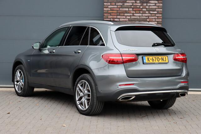 Mercedes-Benz GLC-KLASSE 350e 4MATIC Premium+ AMG Line Aut7 | Panoramadak | Distronic+ | Memory | Verwarmd Stuurwiel | Keyless Go | Intelligent Light System | Stoelverwarming V+A | Leder |