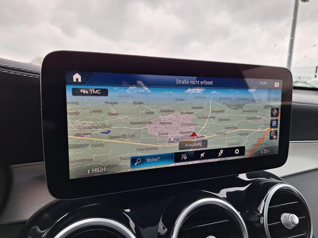 Mercedes-Benz GLC-KLASSE 300e 4MATIC AMG Night Plug in Hybrid 320pk | PHEV | Panodak | Trekhaak af Fabriek | Carplay | Navi | Camera | Spraakbediening | DAB | Stoelverwarming | Cruise Control |