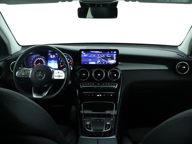 Mercedes-Benz GLC-KLASSE 300 e 4-MATIC AMG Sportpakket | Trekhaak | Dodehoek Ass. | Parkeerpakket | 360 gr. Camera | Apple CarPlay | DAB | Inclusief 24 maanden MB Certified garantie voor Europa.