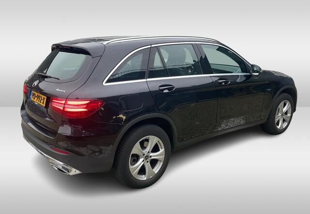 Mercedes-Benz GLC-KLASSE 350e 4MATIC Premium Plus / Trekhaak / Camera / Half leder / 18'' / Navigatie / Stoelverwarming / Cruise Control