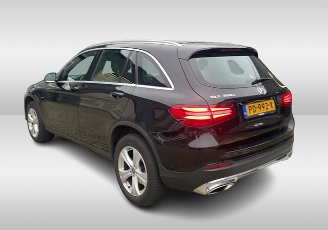 Mercedes-Benz GLC-KLASSE 350e 4MATIC Premium Plus / Trekhaak / Camera / Half leder / 18'' / Navigatie / Stoelverwarming / Cruise Control