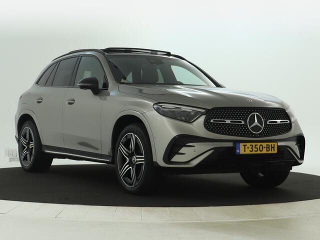 Mercedes-Benz GLC-KLASSE 300 e 4MATIC AMG Plug-In HYbride | Panoramadak | Elektrische stoelen met memory | Dodehoeksensoren | Sfeerverlichting plus Inclusief 24 maanden MB Certified garantie voor Europa.