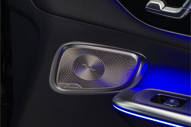 Mercedes-Benz GLC-KLASSE 300e 4MATIC AMG Line 313pk/Night-pakket/Memory/Burmester/Digital Light/Grafiet grijs...