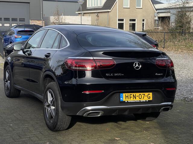 Mercedes-Benz GLC-KLASSE Coupé 300e 4MATIC AMG Line Head Up | Schuifdak | ACC | Camera | Sfeerverlichting